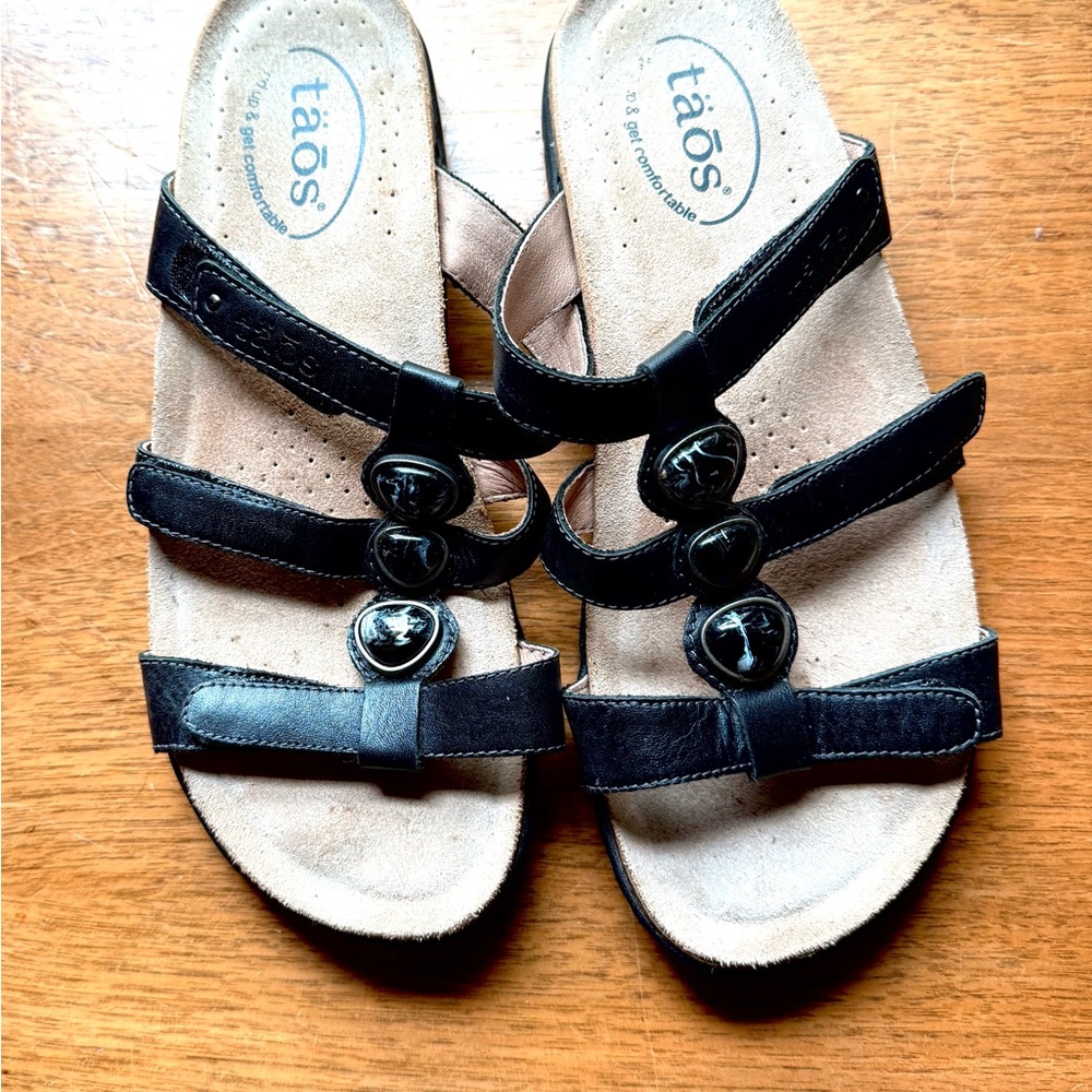 Taos leather sandal